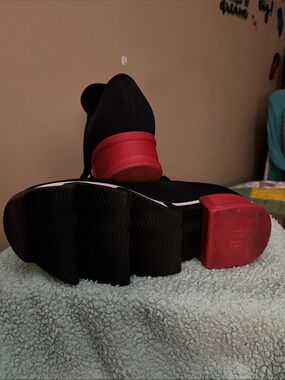 iris Black Sneakers with Red Heel Blocks